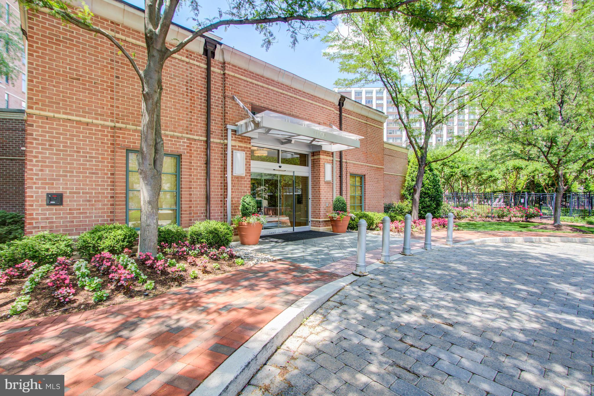 11700 OLD GEORGETOWN ROAD 214