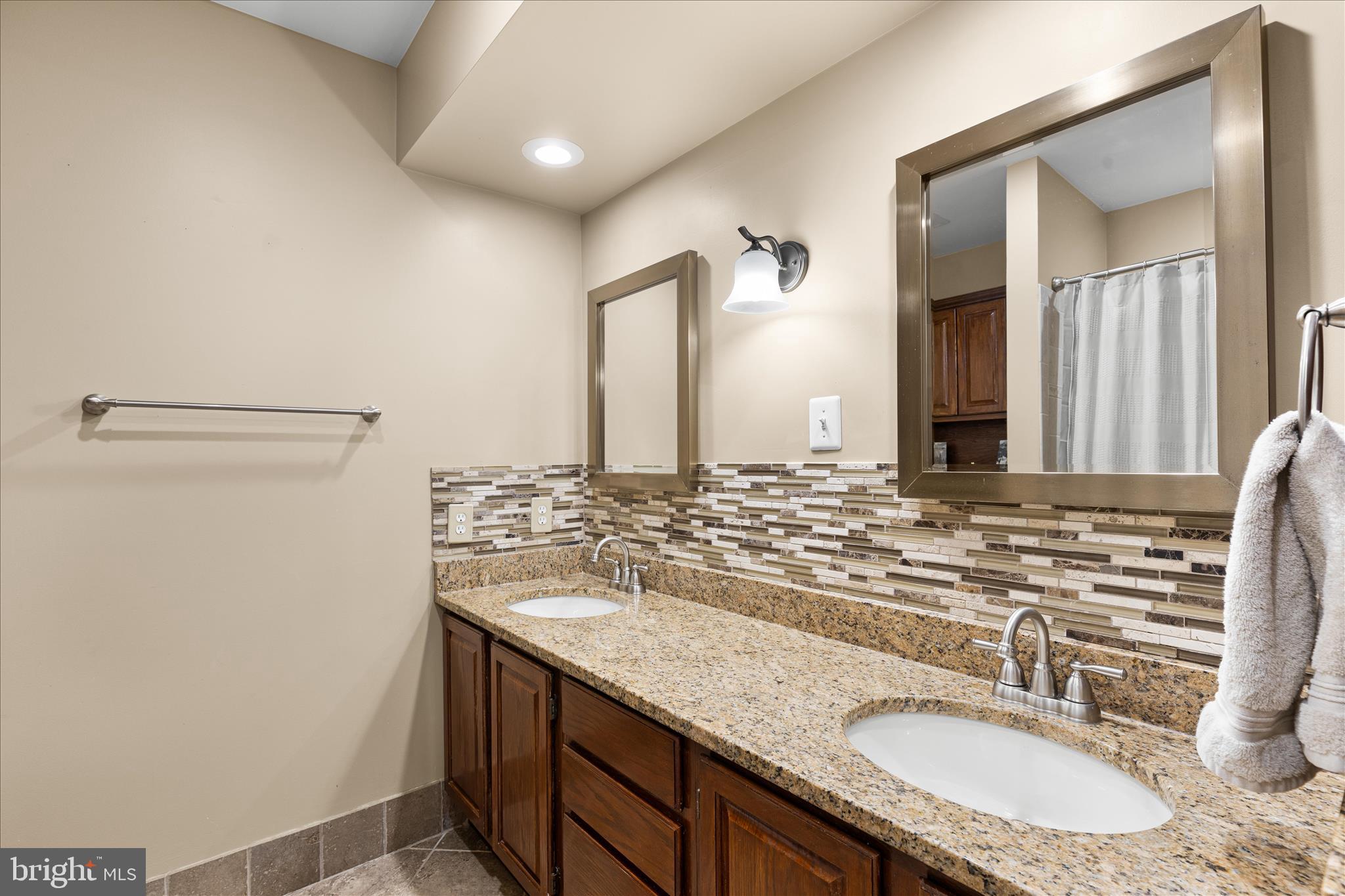 LITTLE ROCKY RUN - Residential