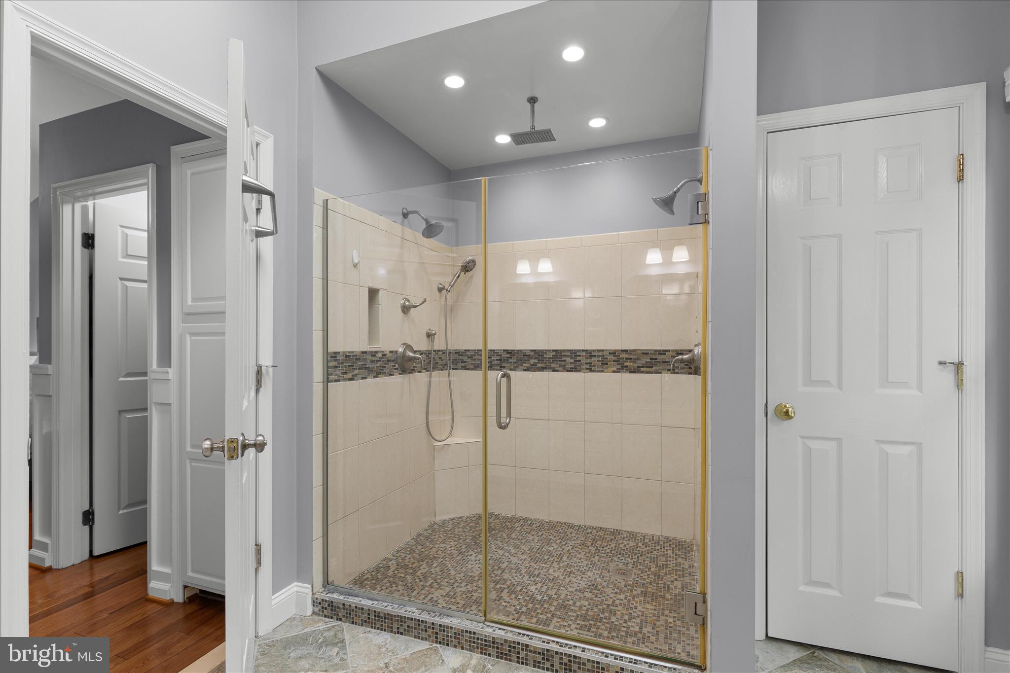 LITTLE ROCKY RUN - Residential