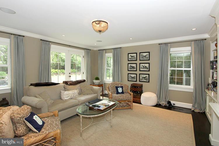 WESLEY HEIGHTS - Residential