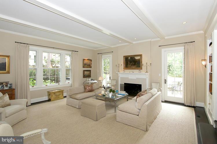 WESLEY HEIGHTS - Residential