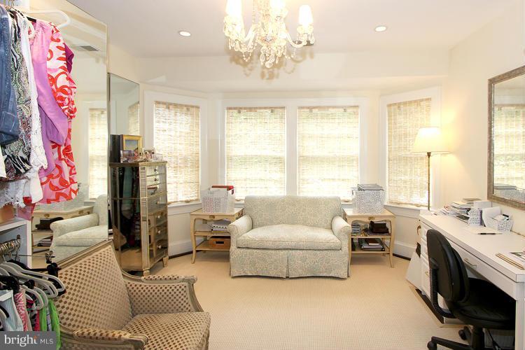 WESLEY HEIGHTS - Residential