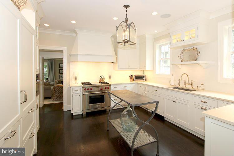 WESLEY HEIGHTS - Residential