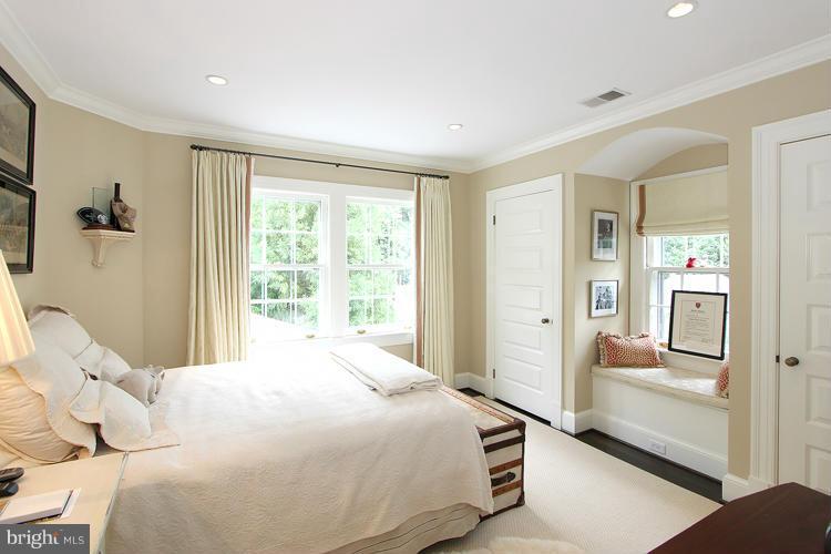 WESLEY HEIGHTS - Residential