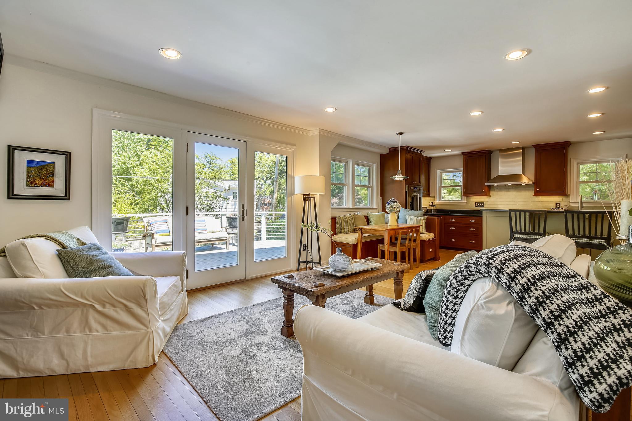BEVERLY HILLS - Residential