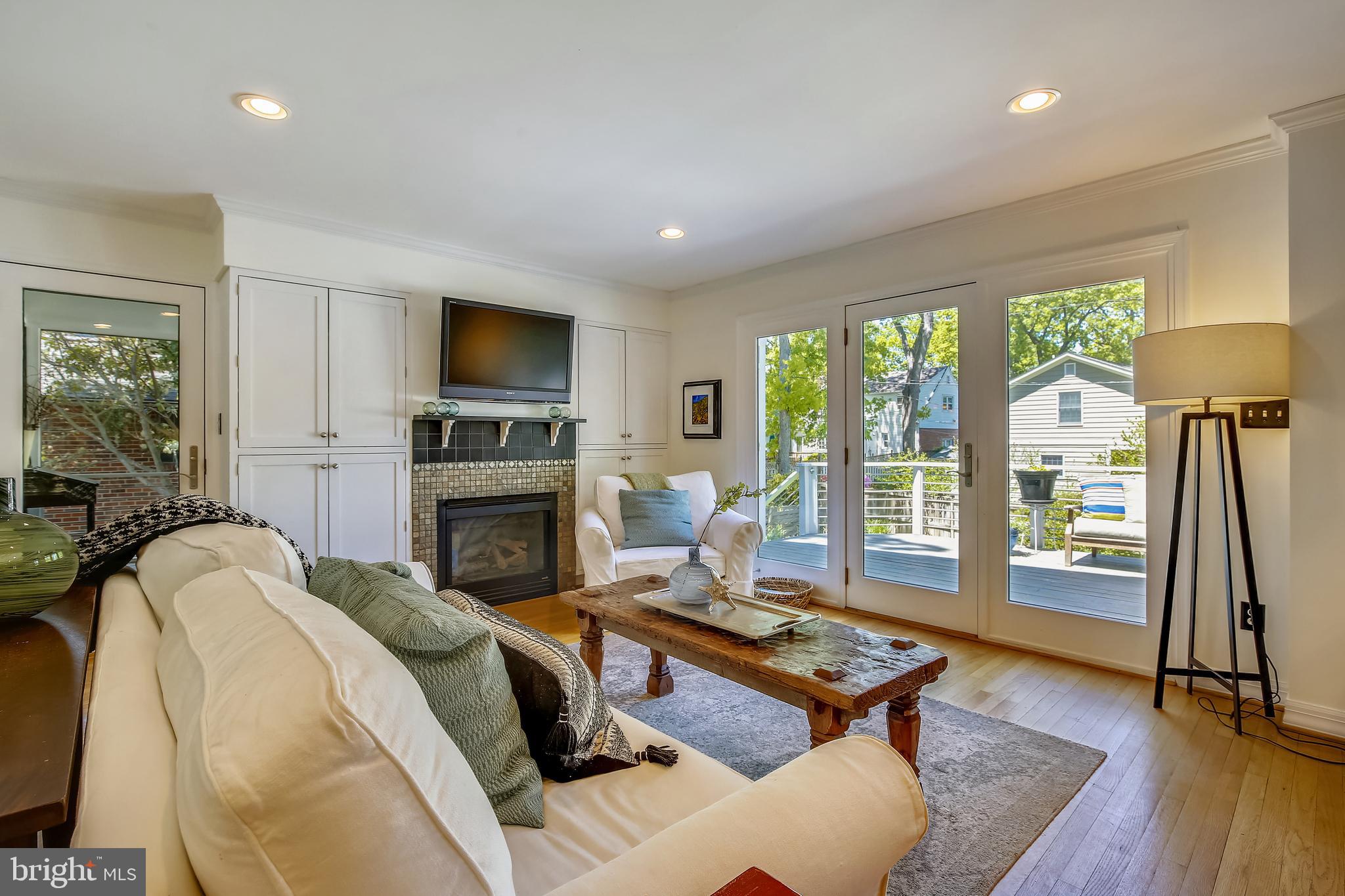 BEVERLY HILLS - Residential