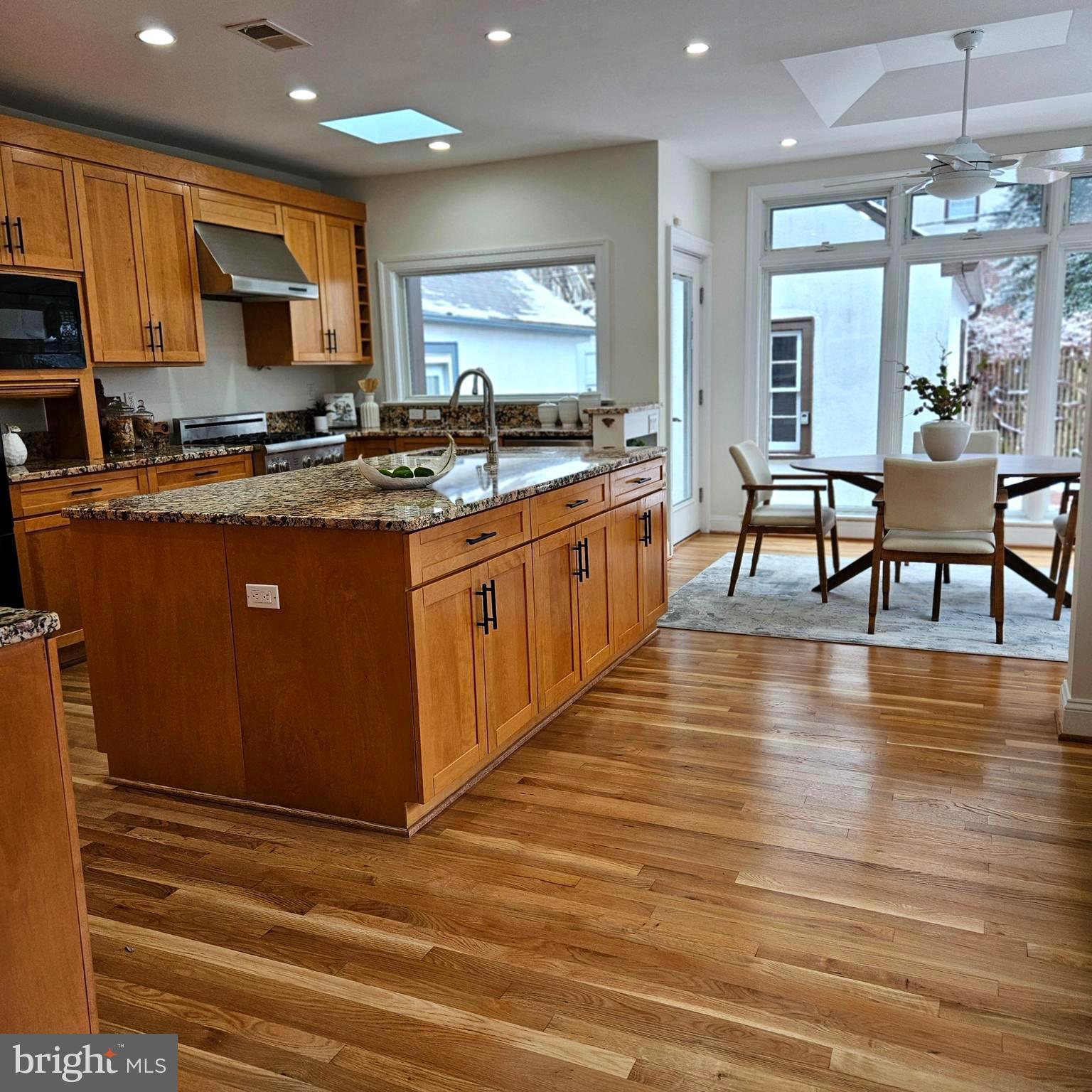 3622 VEAZEY STREET NW