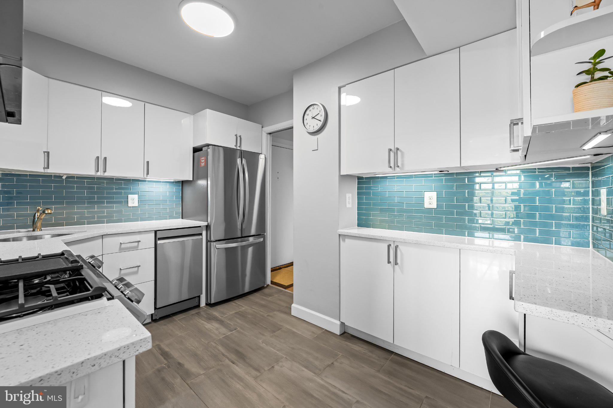 CROSS KEYS - Residential