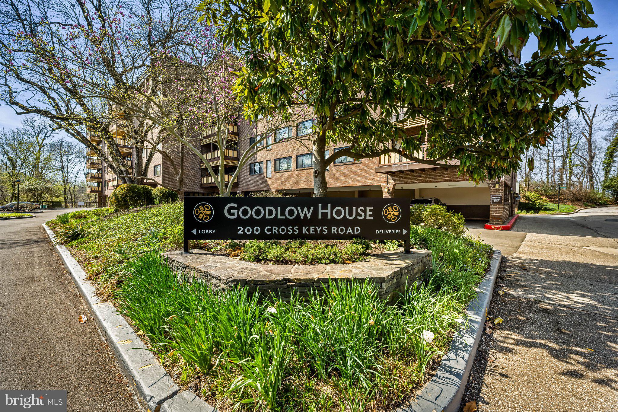 CROSS KEYS - Residential