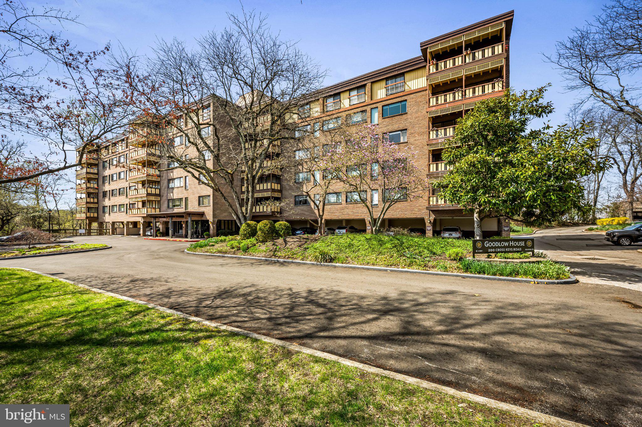 CROSS KEYS - Residential