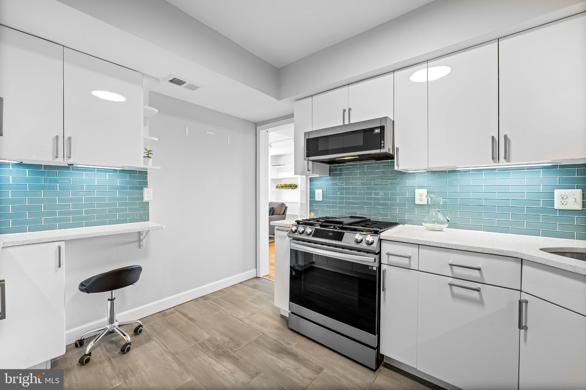 CROSS KEYS - Residential