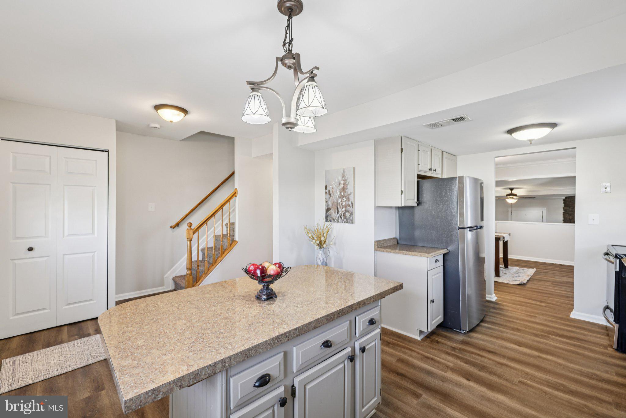 ROCK CREEK ESTATES - Residential