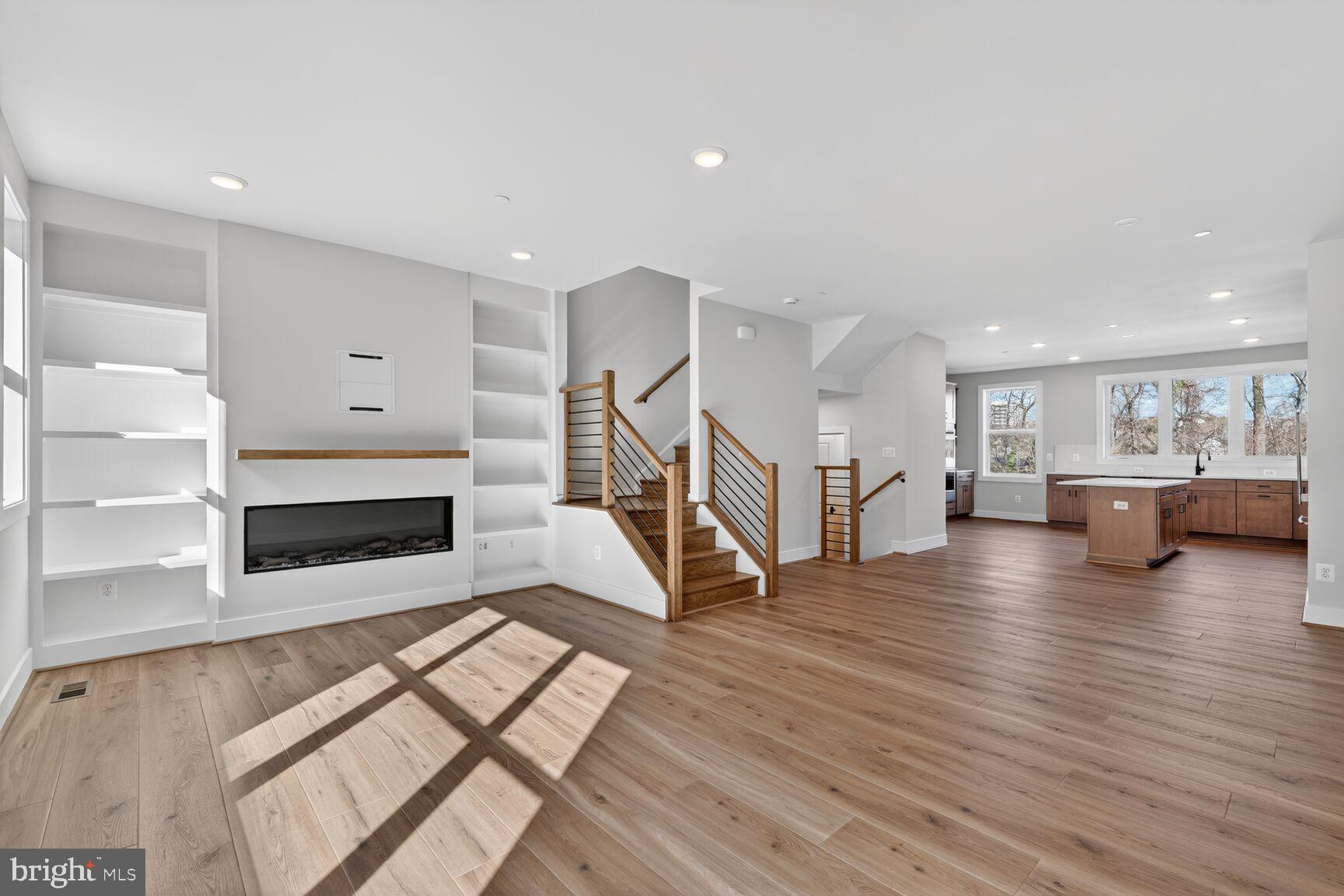 4971 LACHLAN MEWS