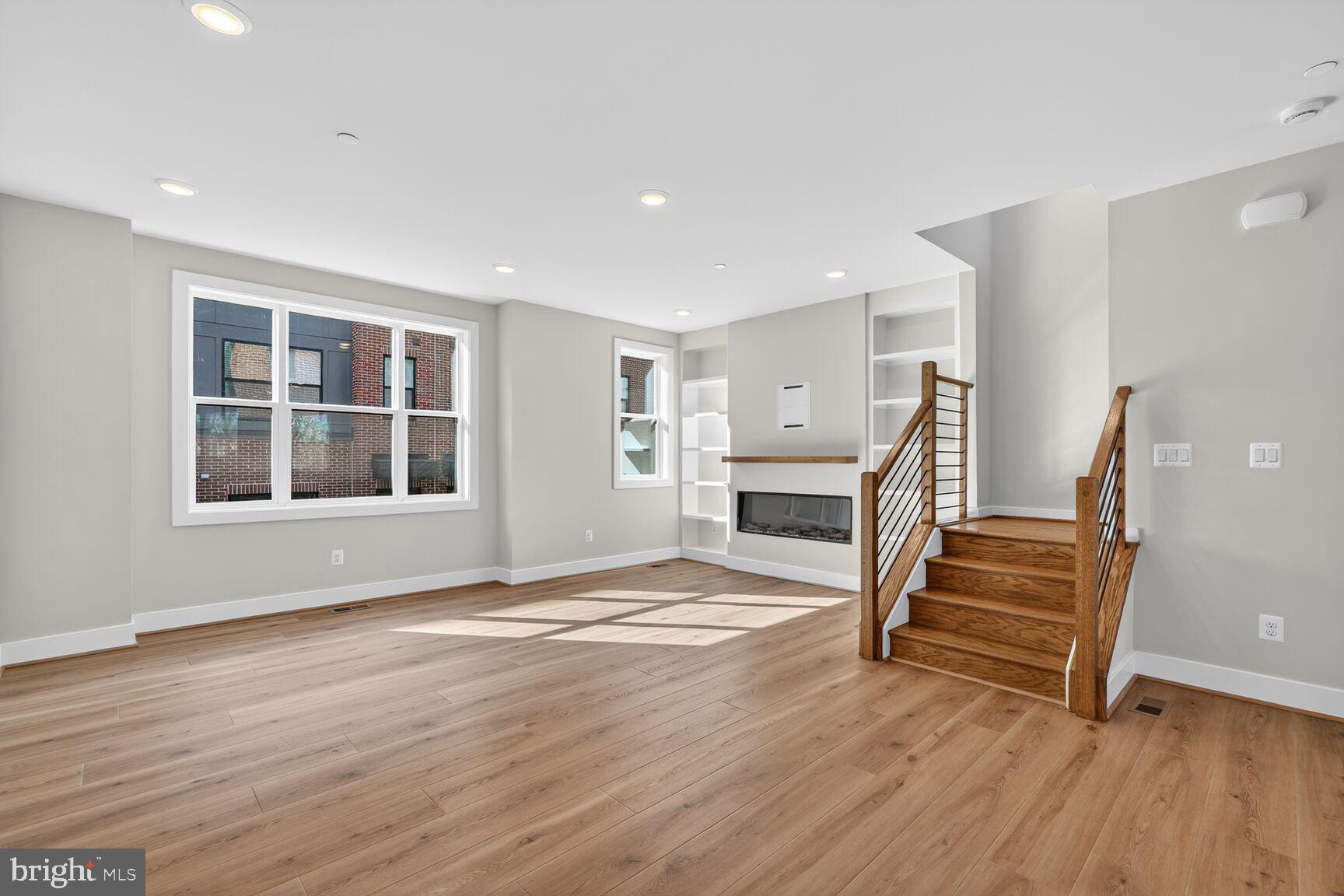 4971 LACHLAN MEWS