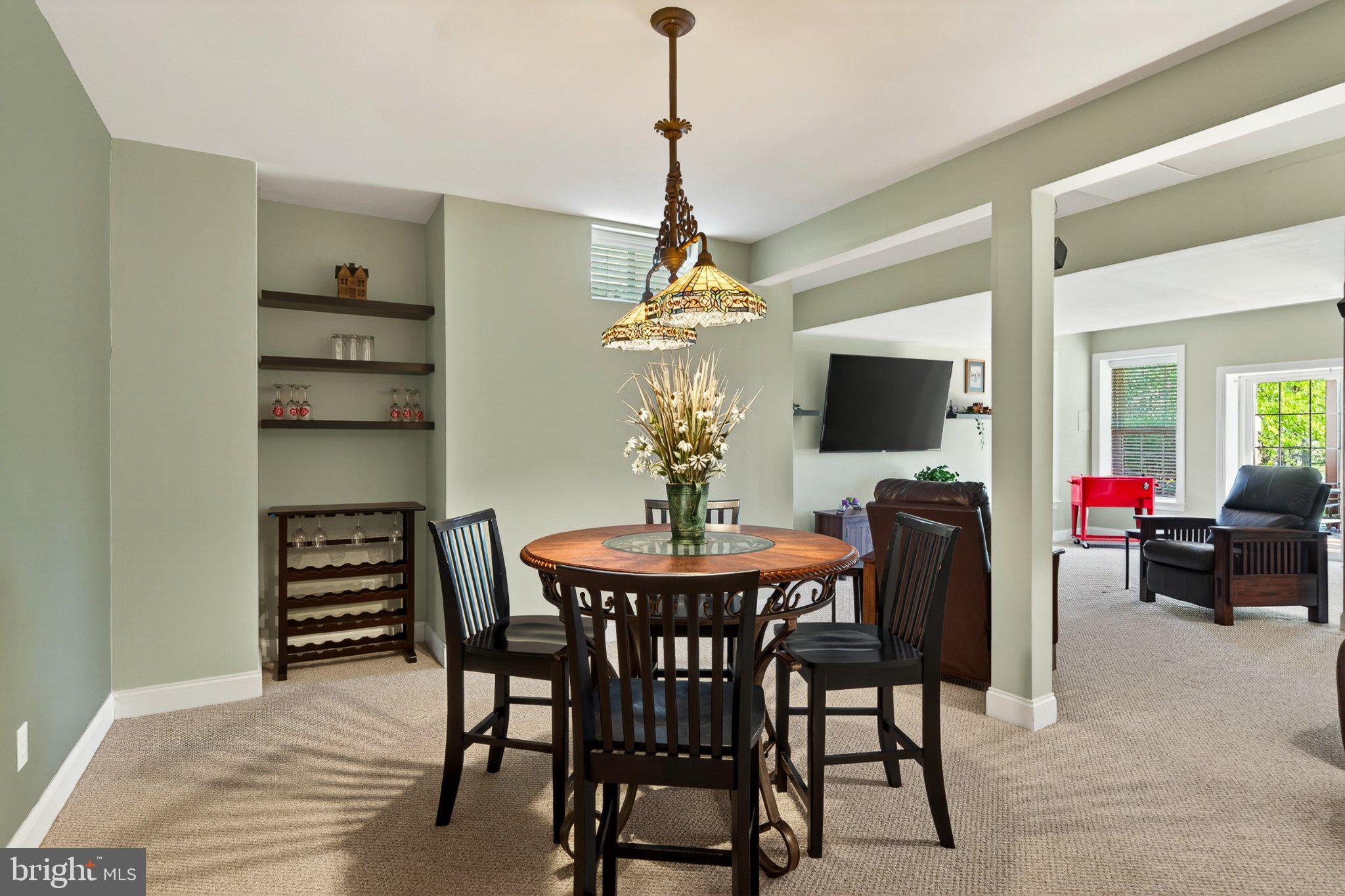 KNOB HILL FARMS - Residential