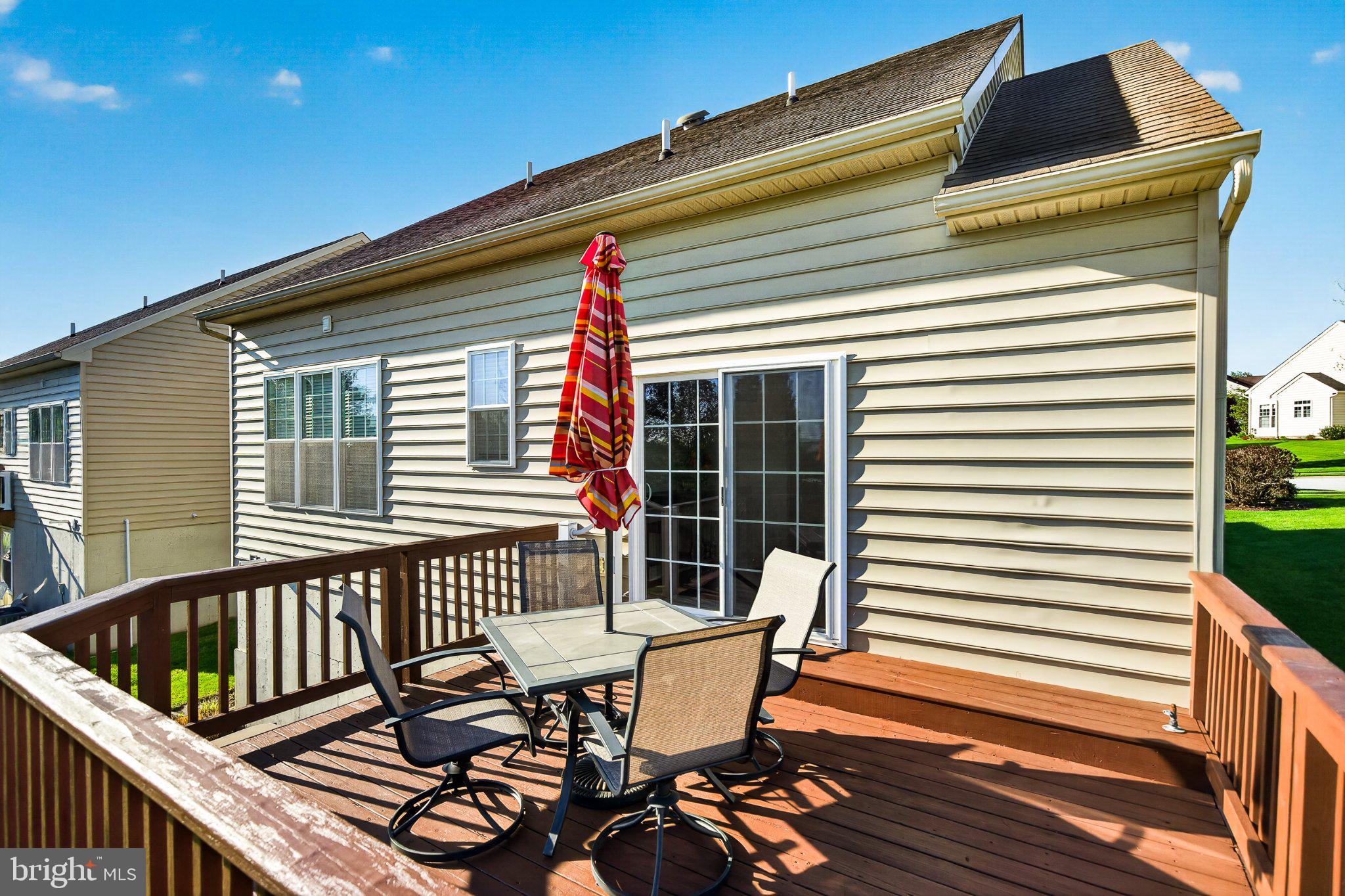 KNOB HILL FARMS - Residential