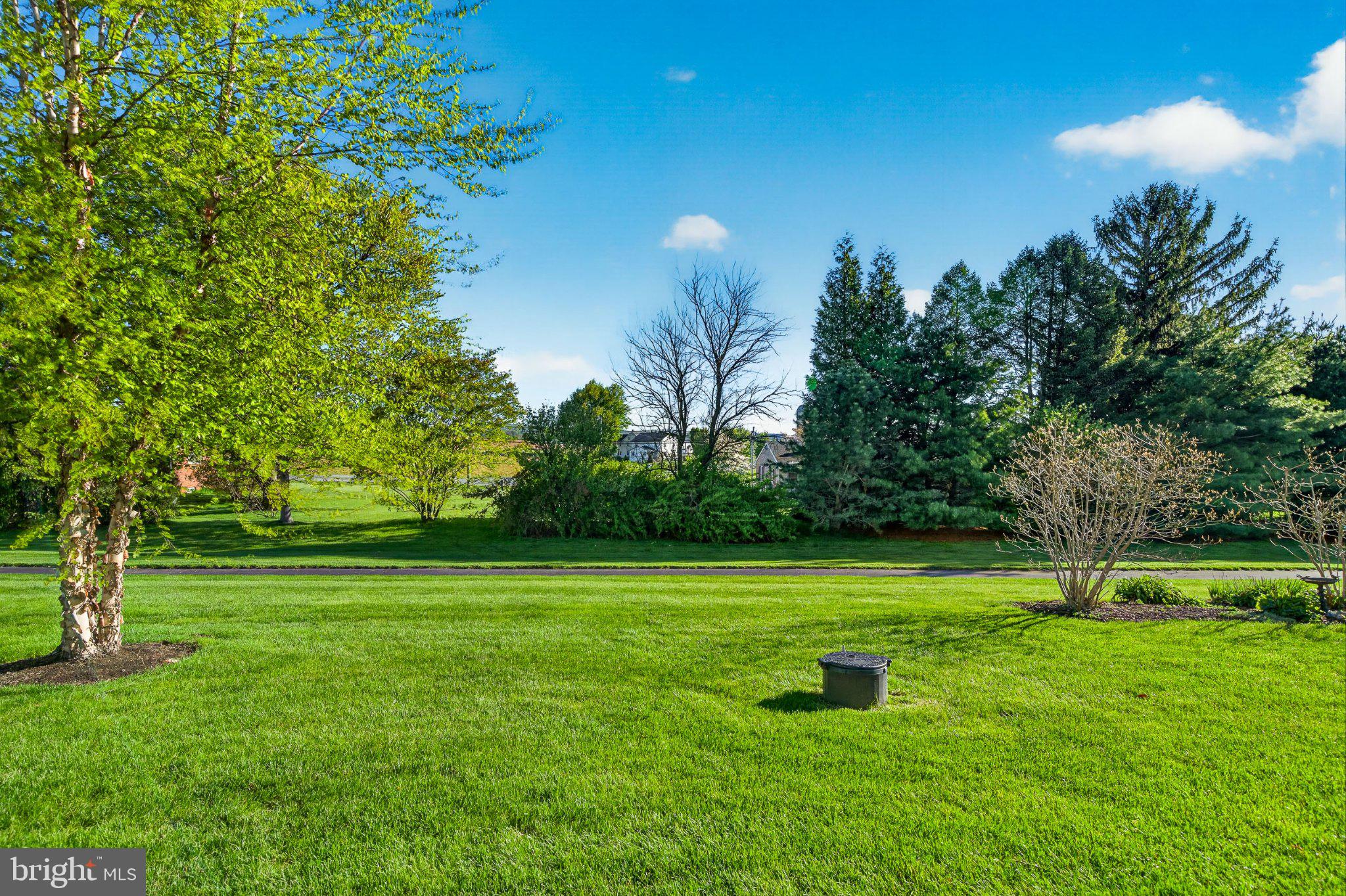 KNOB HILL FARMS - Residential