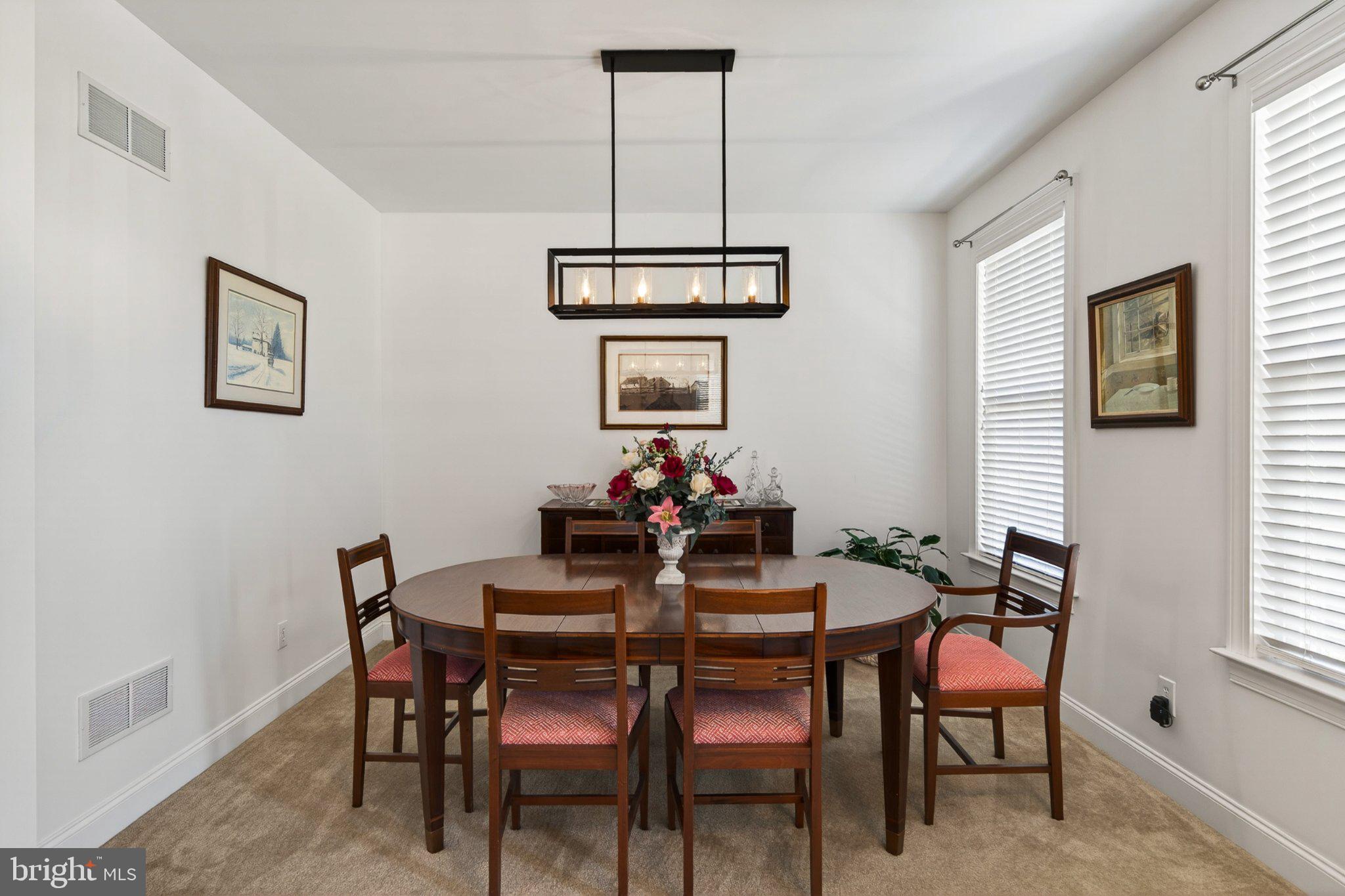 KNOB HILL FARMS - Residential