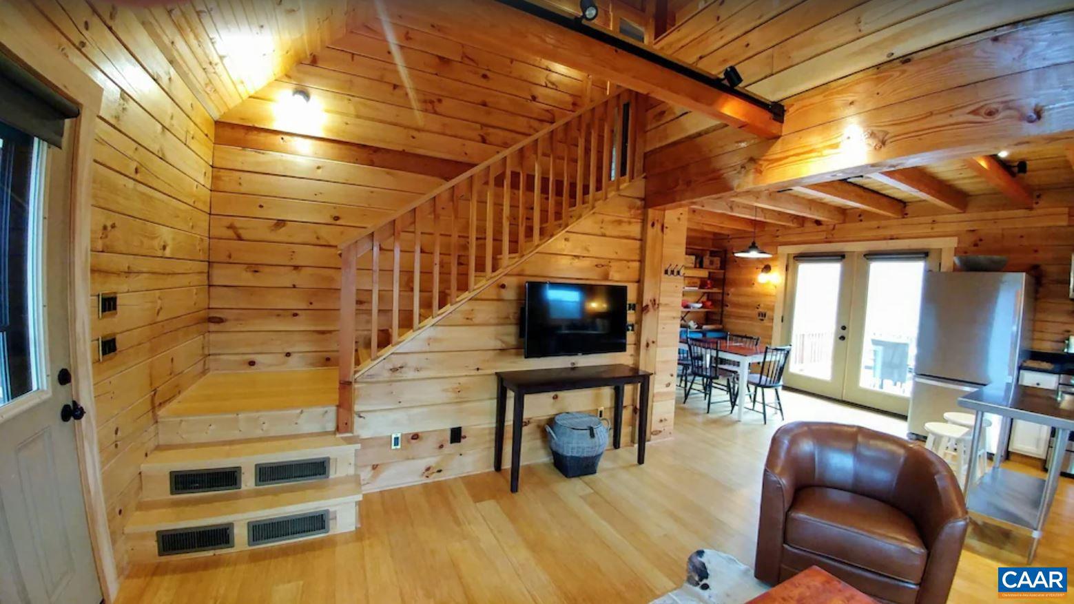 UNKNOWN - Residential Lease