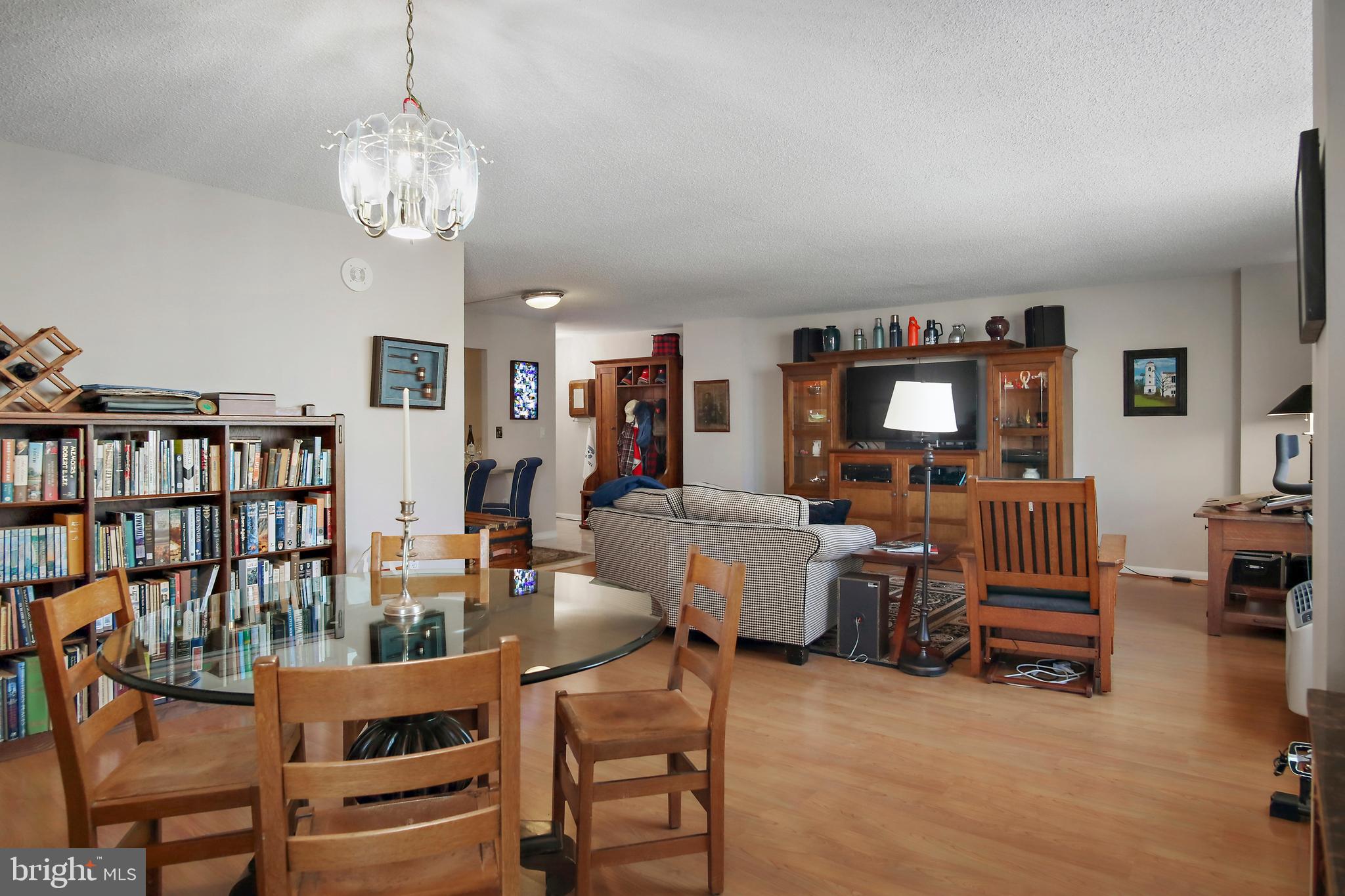 205 E JOPPA ROAD 608