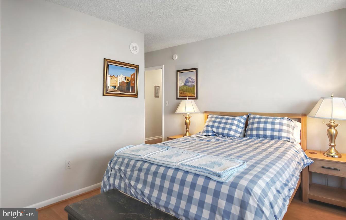 RIDGELY TOWSON CENTER - Residential