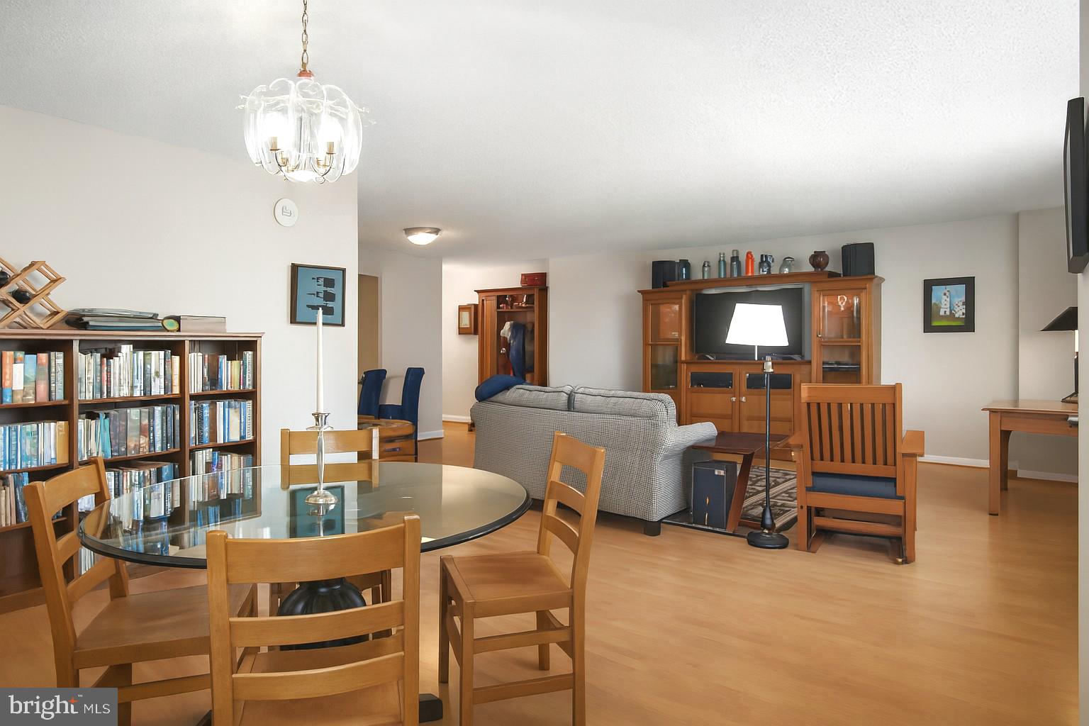 205 E JOPPA ROAD 608