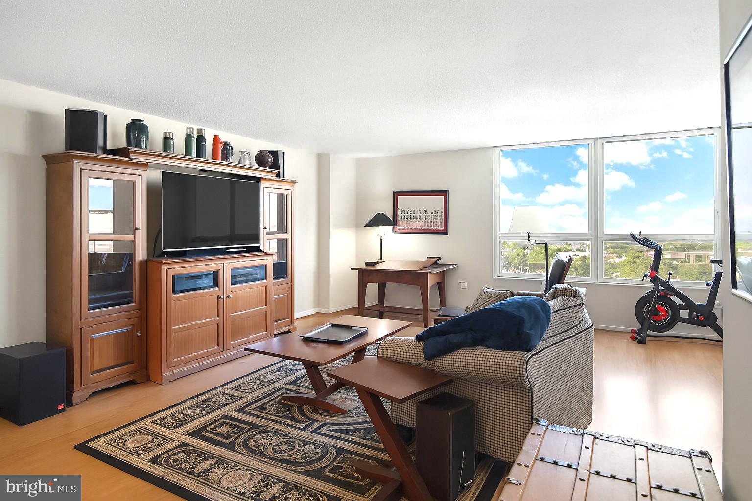 205 E JOPPA ROAD 608