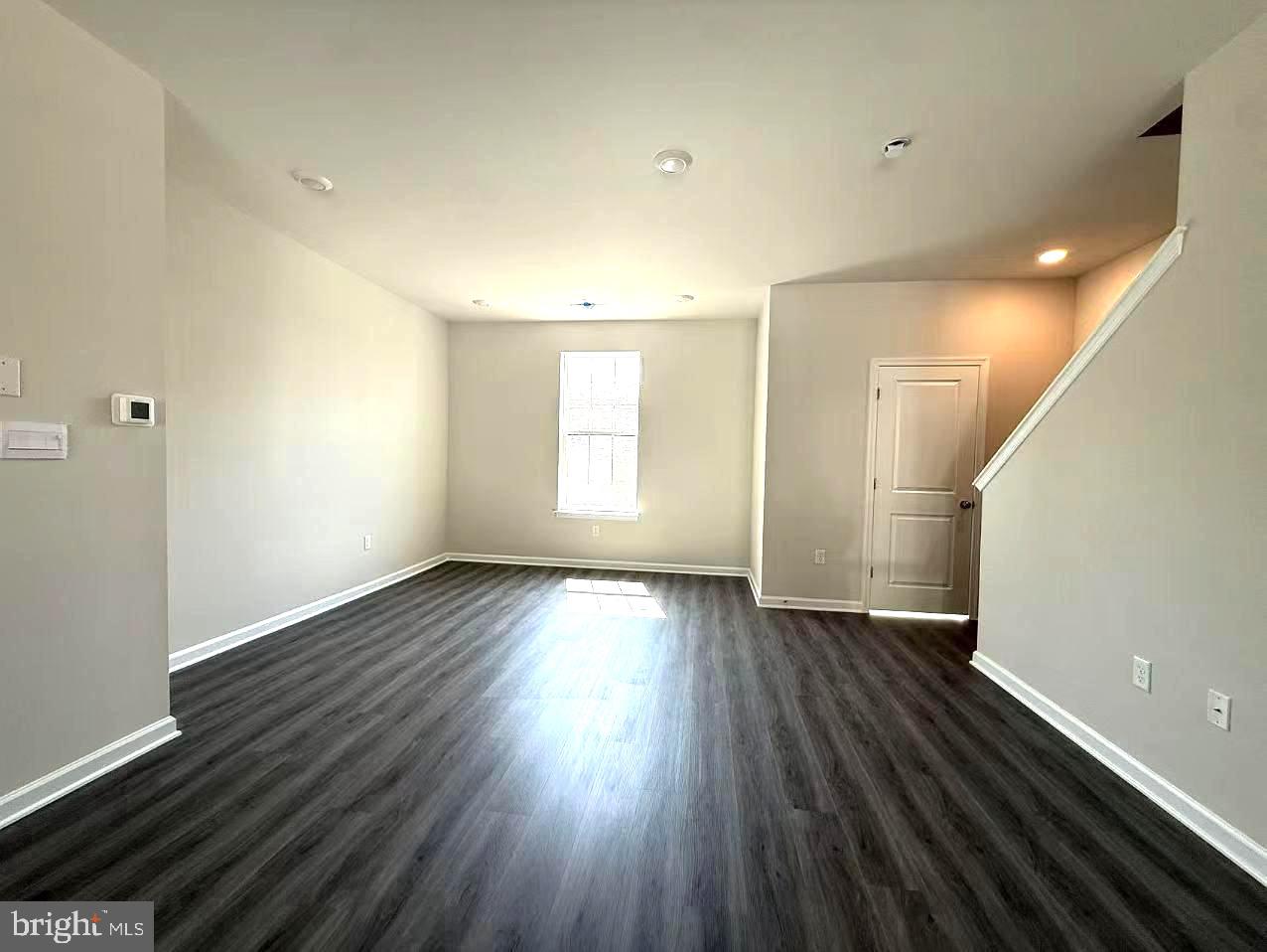 112 SPENCER WAY