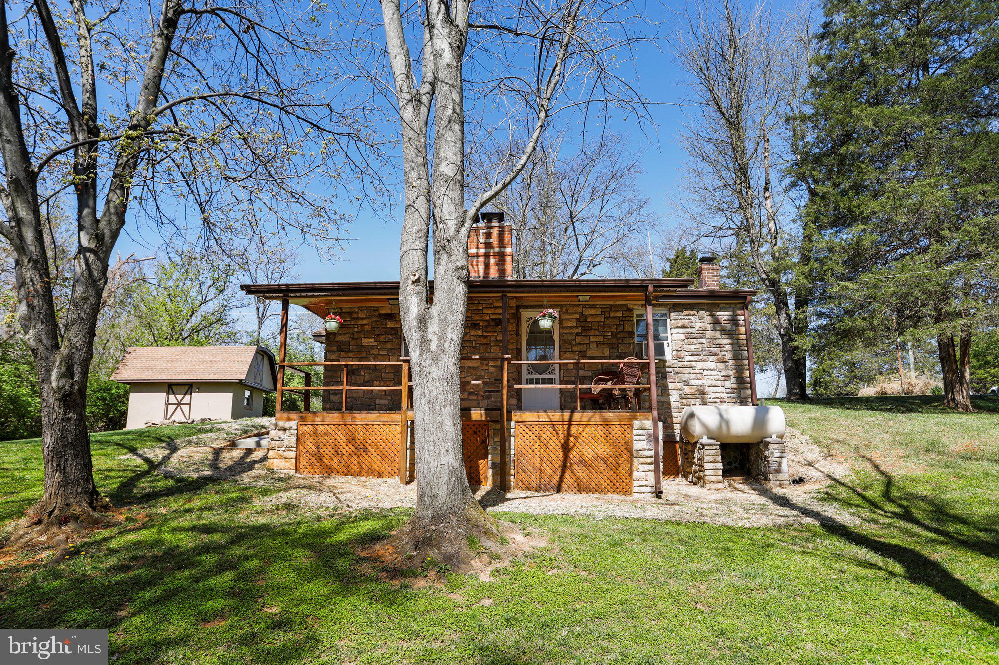 SHENANDOAH  SHORES - Residential