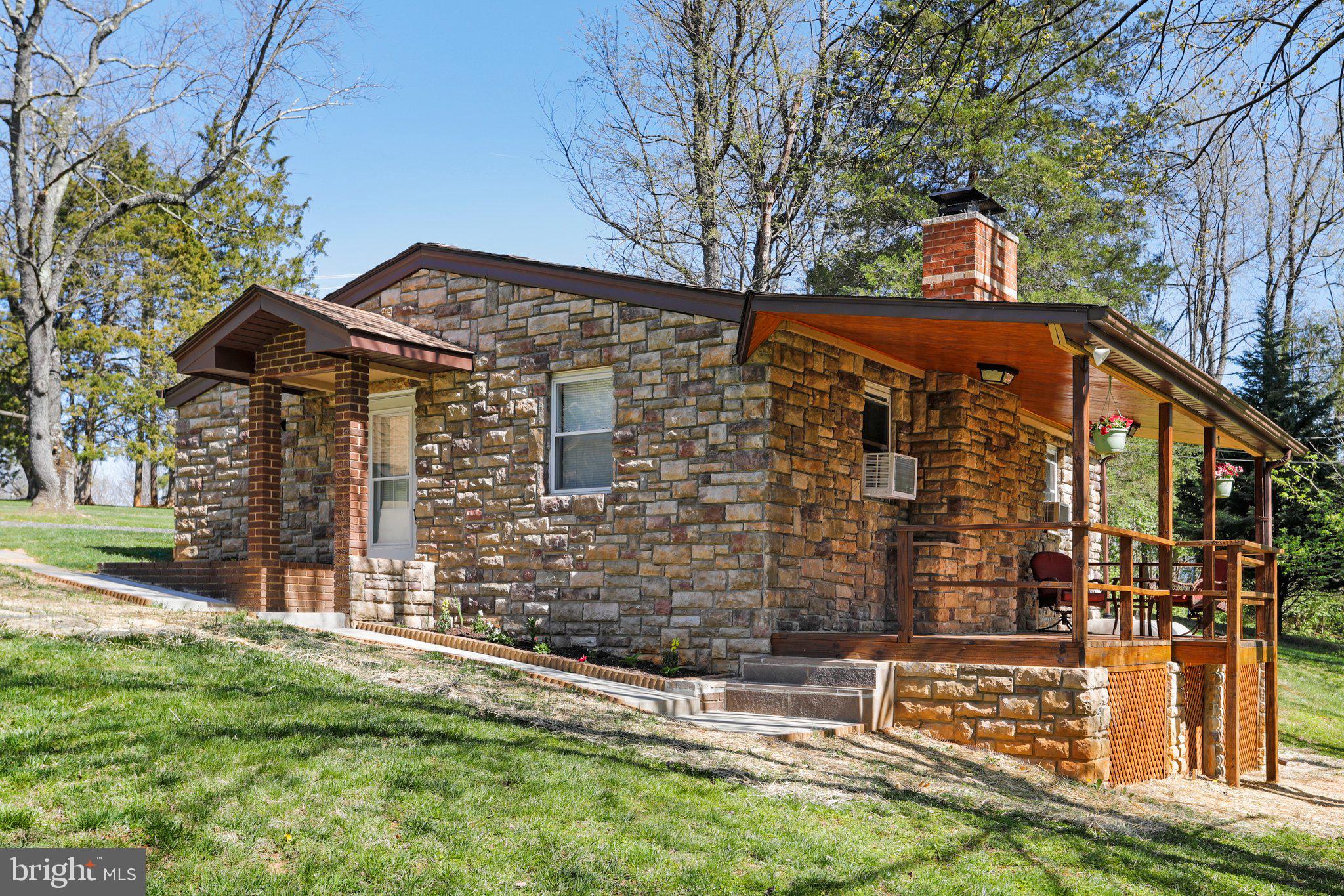 SHENANDOAH  SHORES - Residential