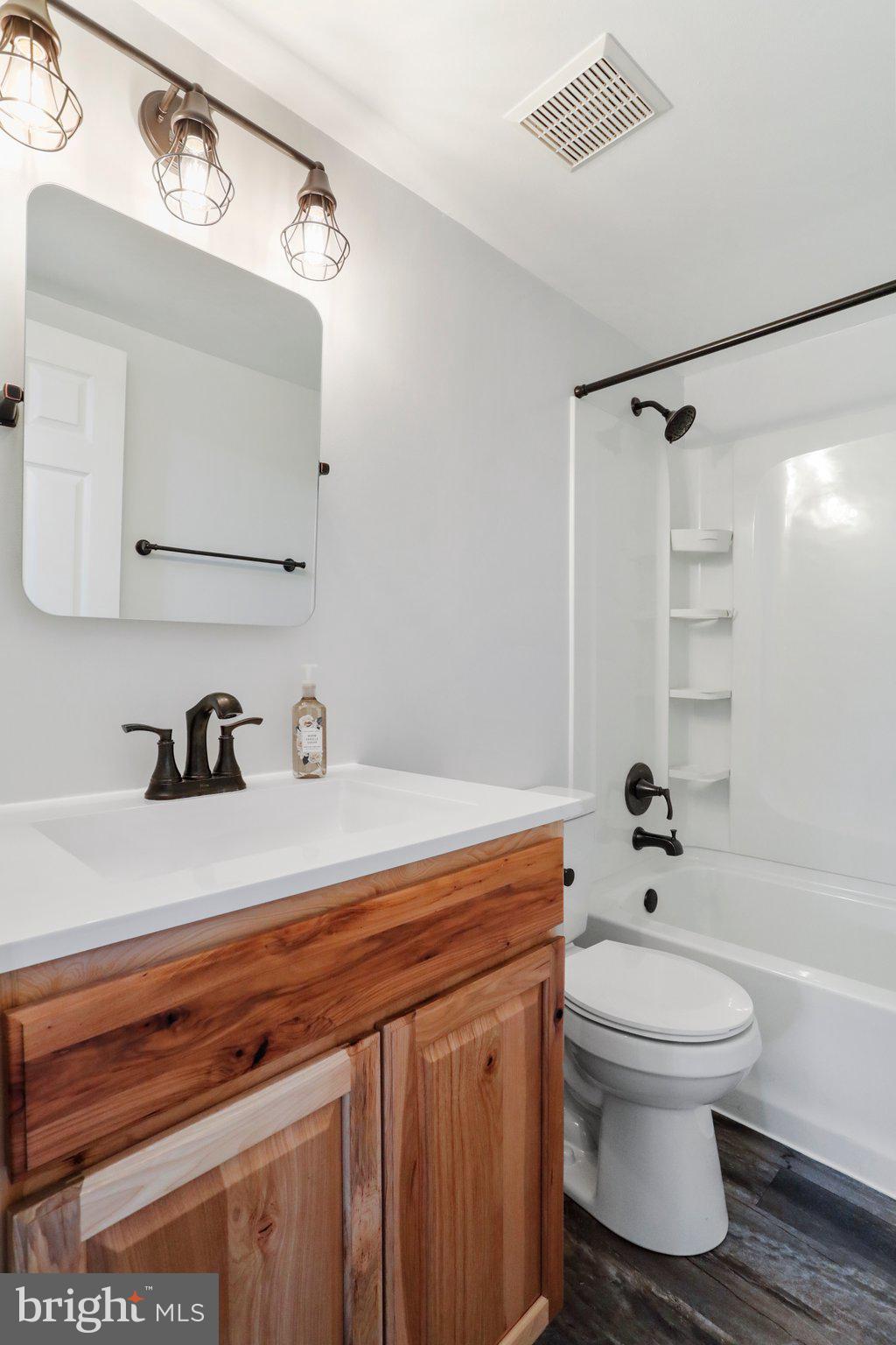 SHENANDOAH  SHORES - Residential