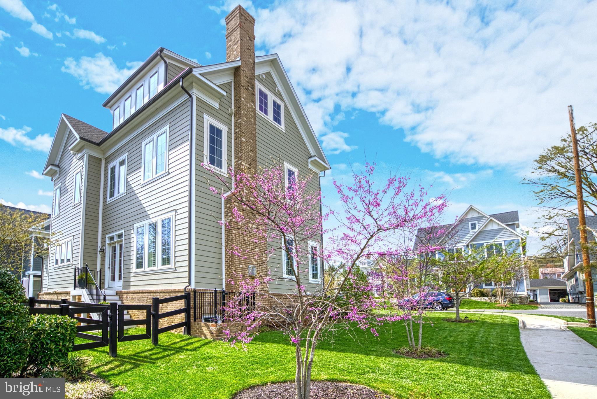 LACEY FOREST - Residential