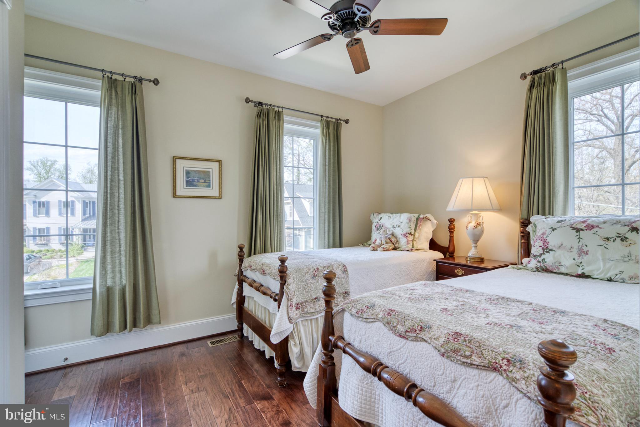 LACEY FOREST - Residential