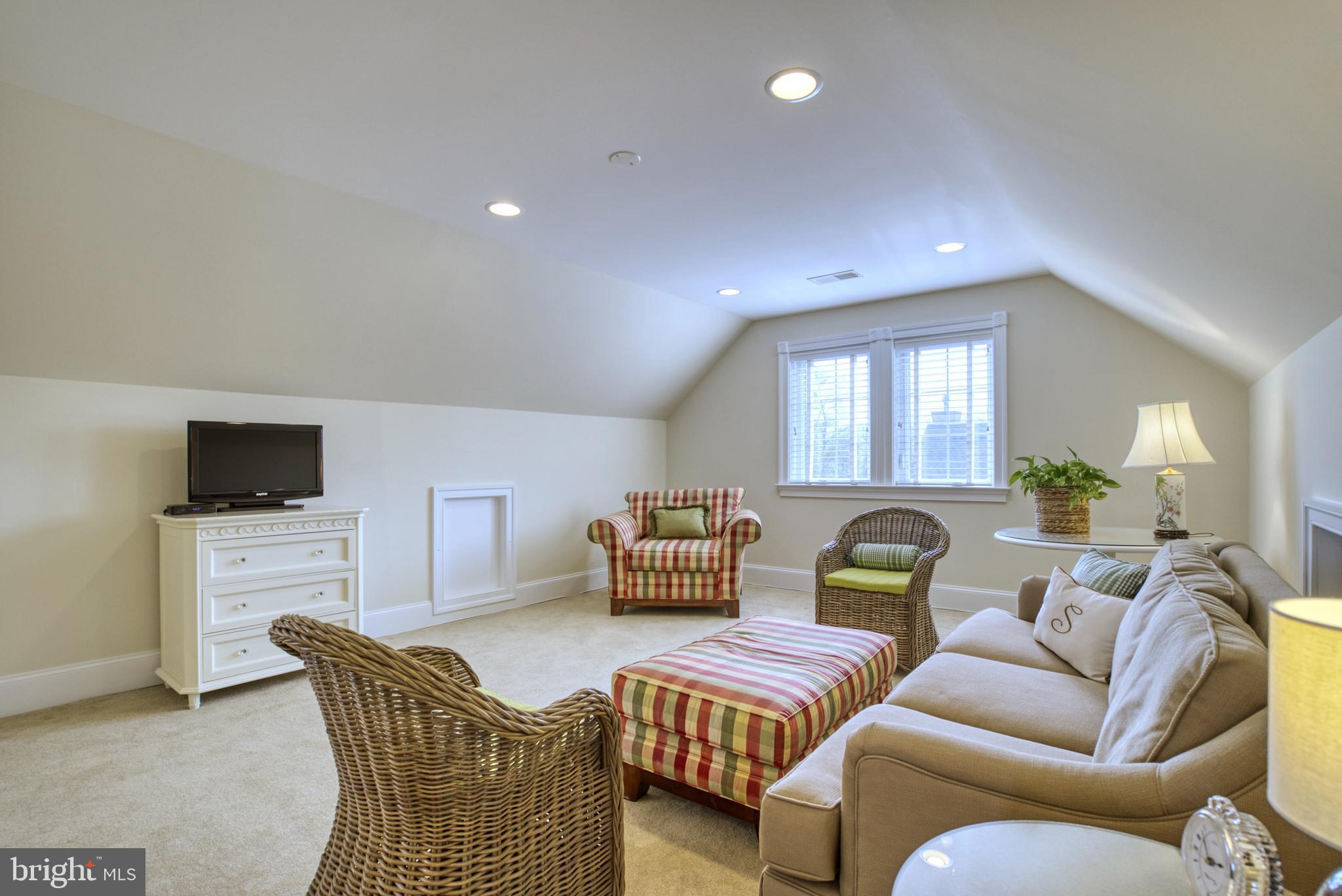 LACEY FOREST - Residential