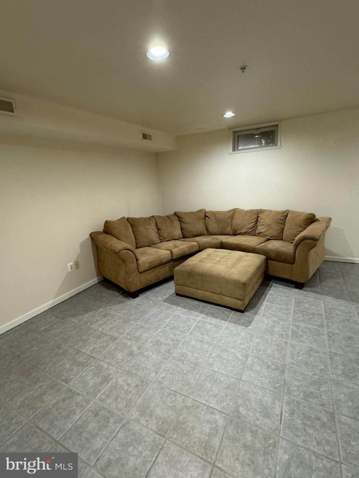 WINTERS RUN MANOR - Residential Lease