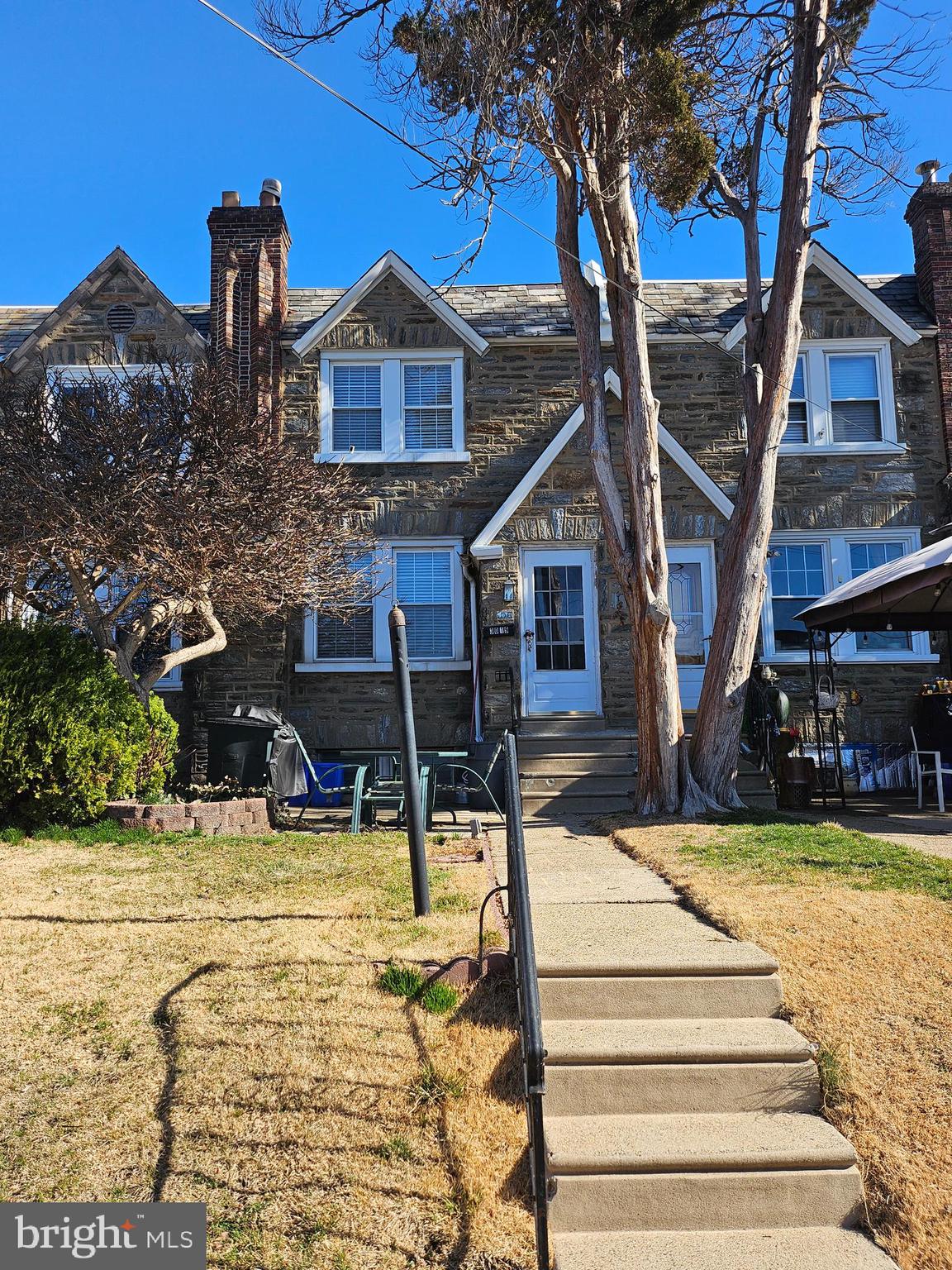 MAYFAIR (WEST) - Residential