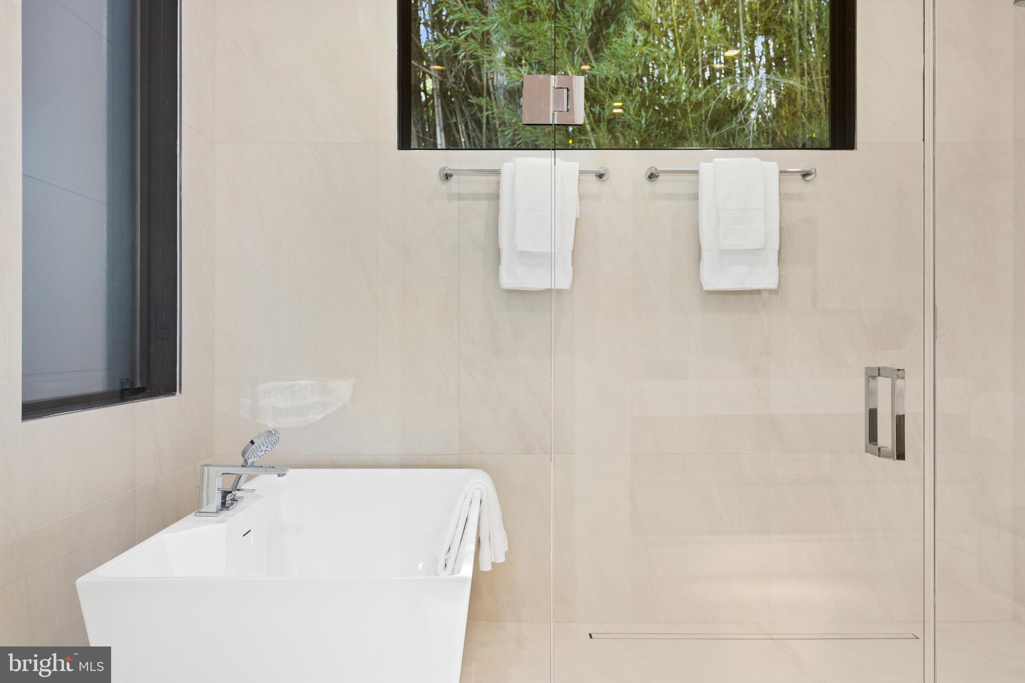 BROYHILL FOREST - Residential