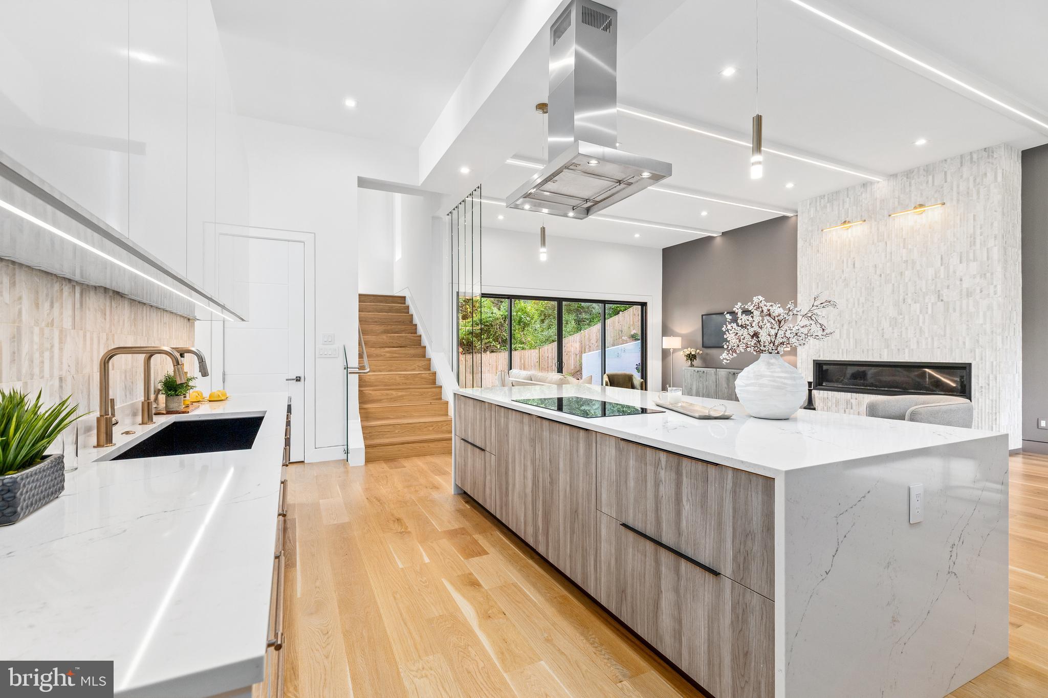 BROYHILL FOREST - Residential