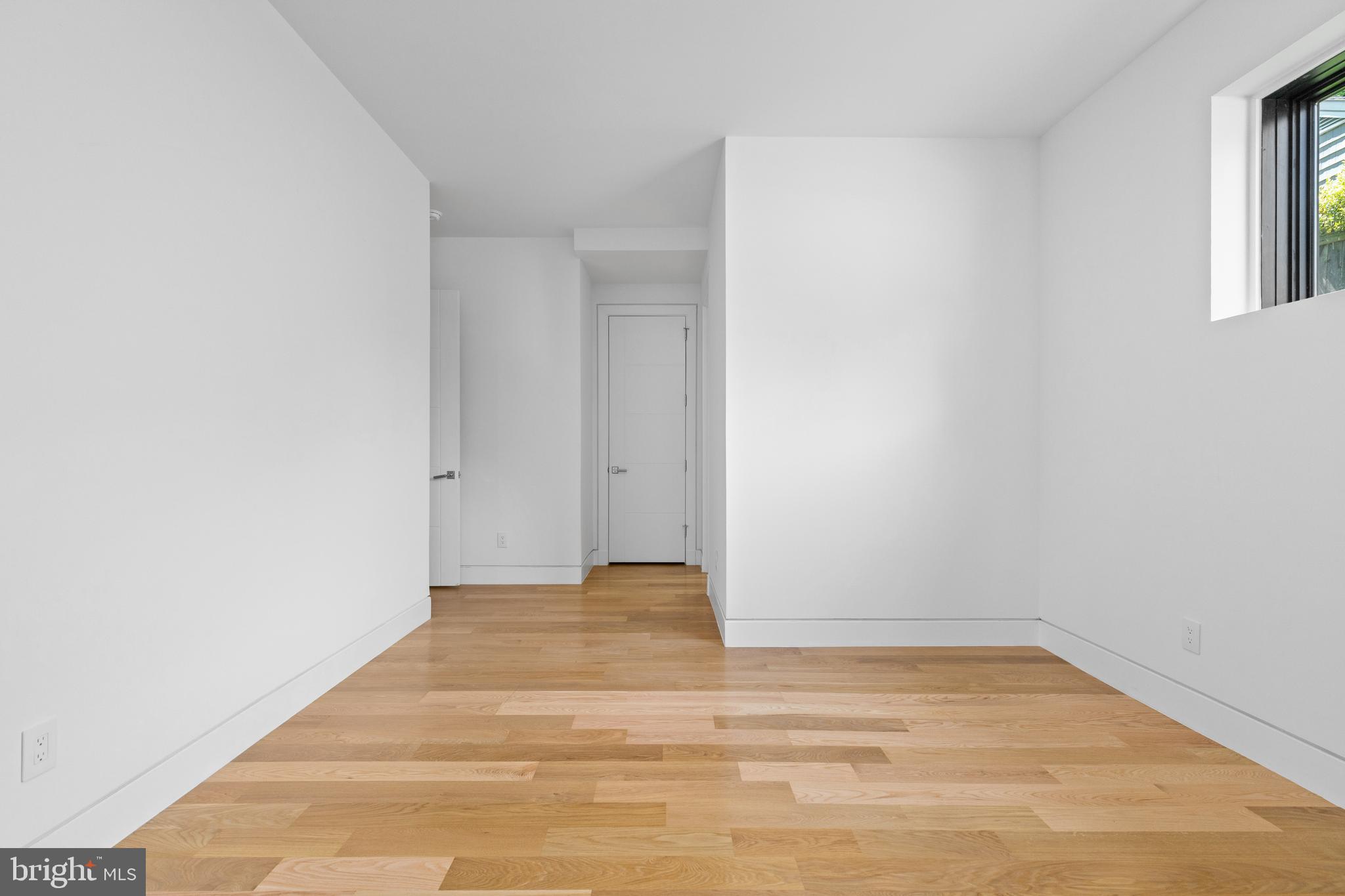 BROYHILL FOREST - Residential