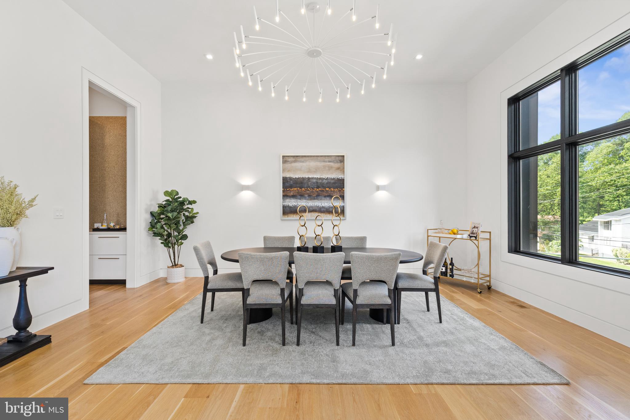 BROYHILL FOREST - Residential