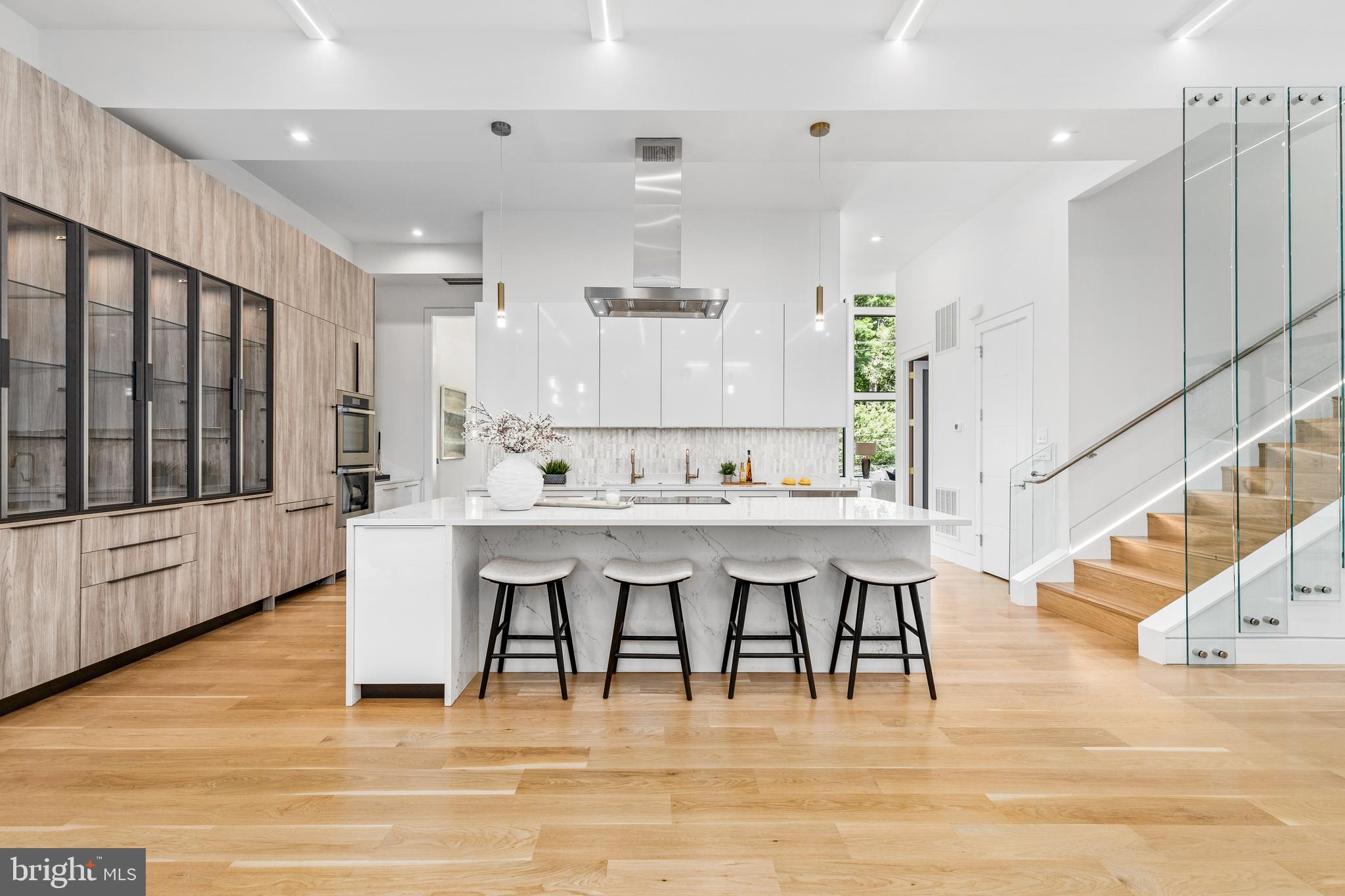 BROYHILL FOREST - Residential