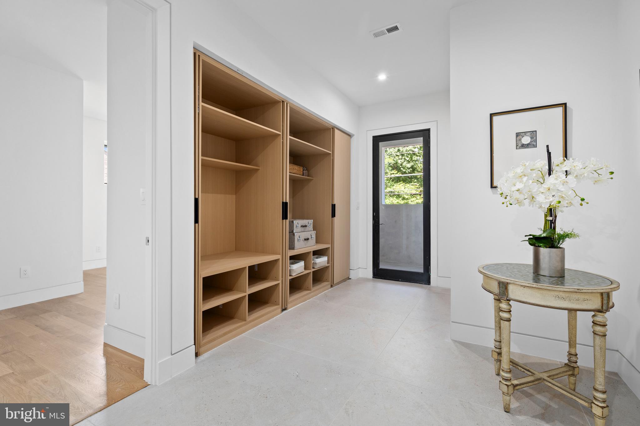 BROYHILL FOREST - Residential