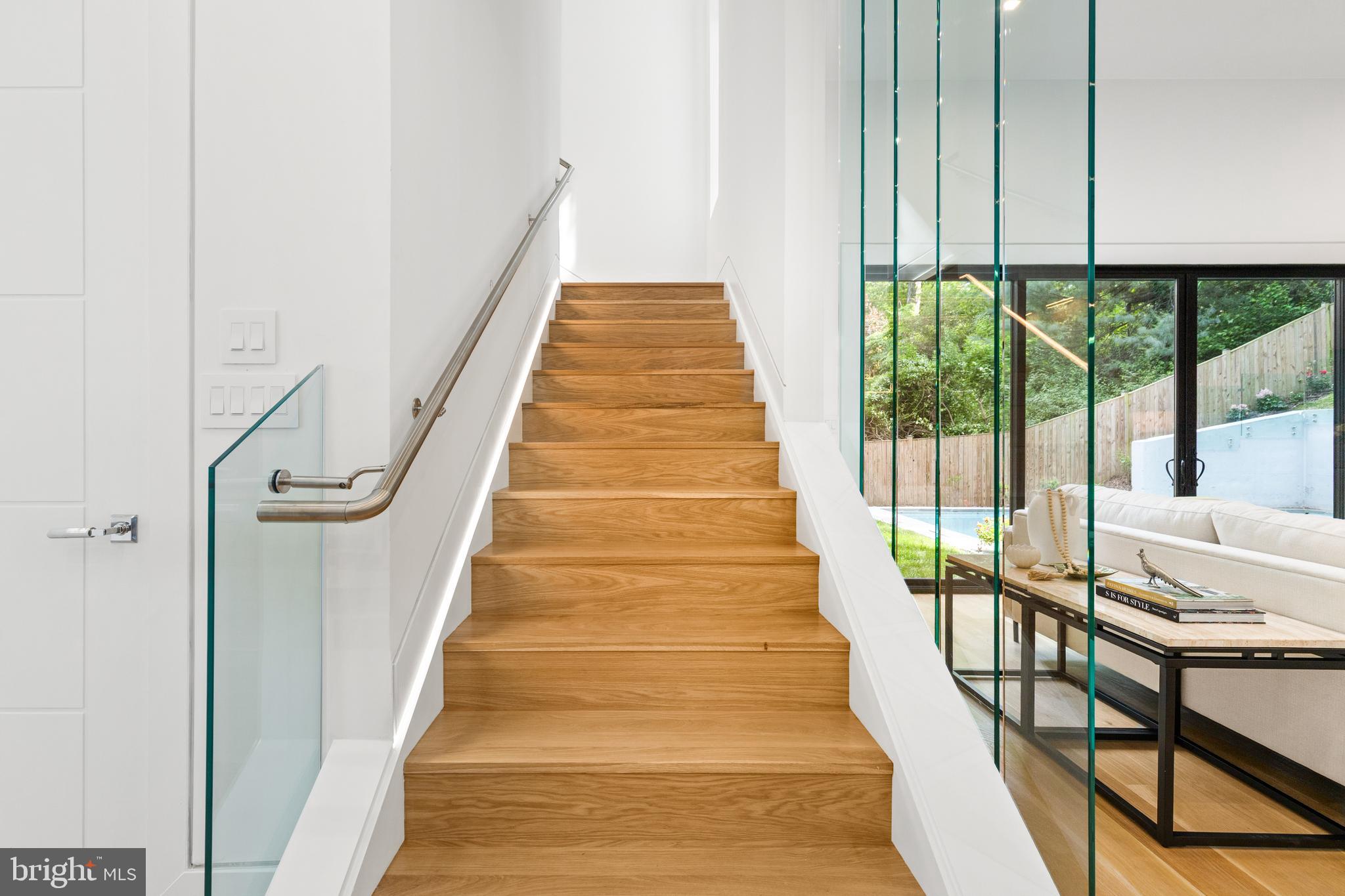 BROYHILL FOREST - Residential