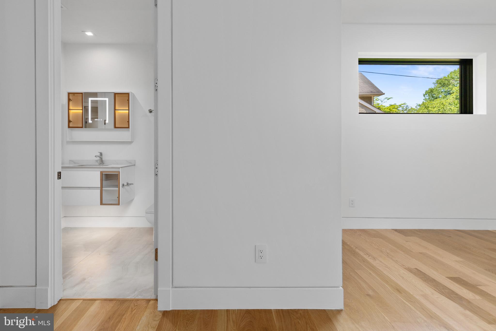 BROYHILL FOREST - Residential