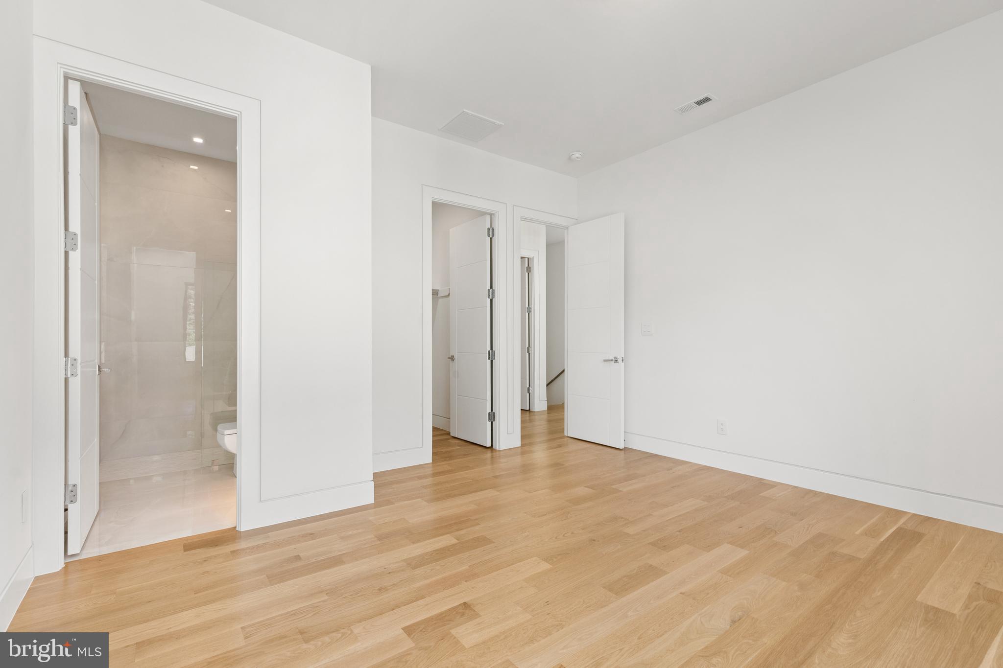 BROYHILL FOREST - Residential