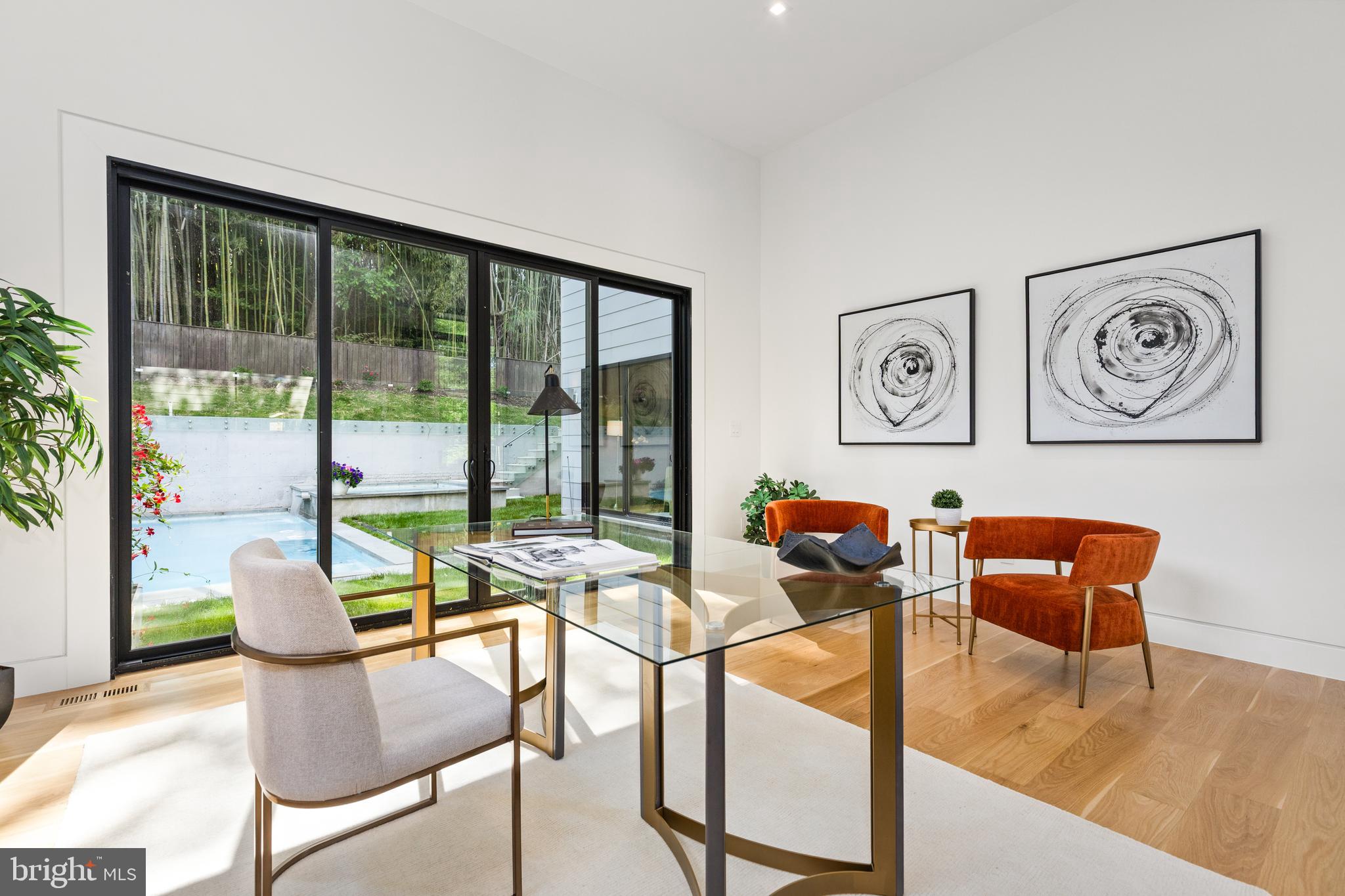 BROYHILL FOREST - Residential