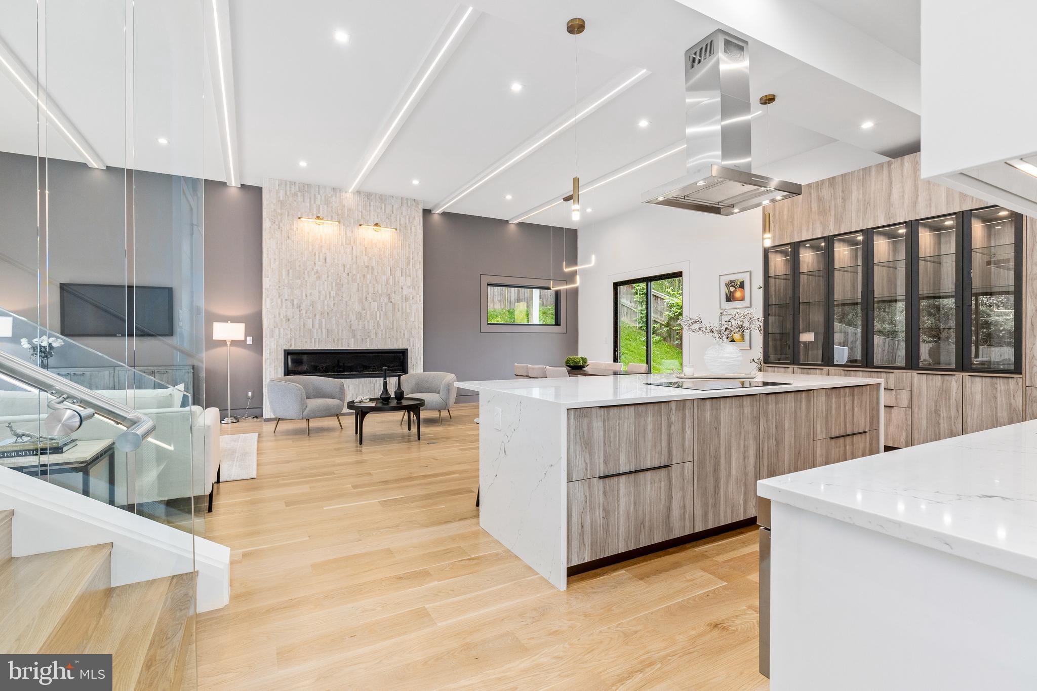 BROYHILL FOREST - Residential