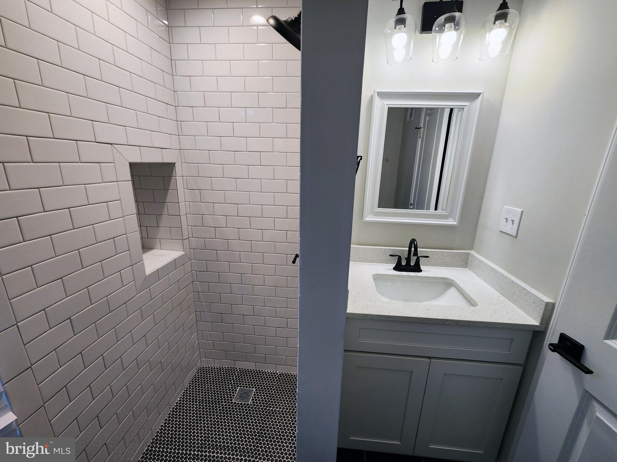 BROADWAY EAST - Residential