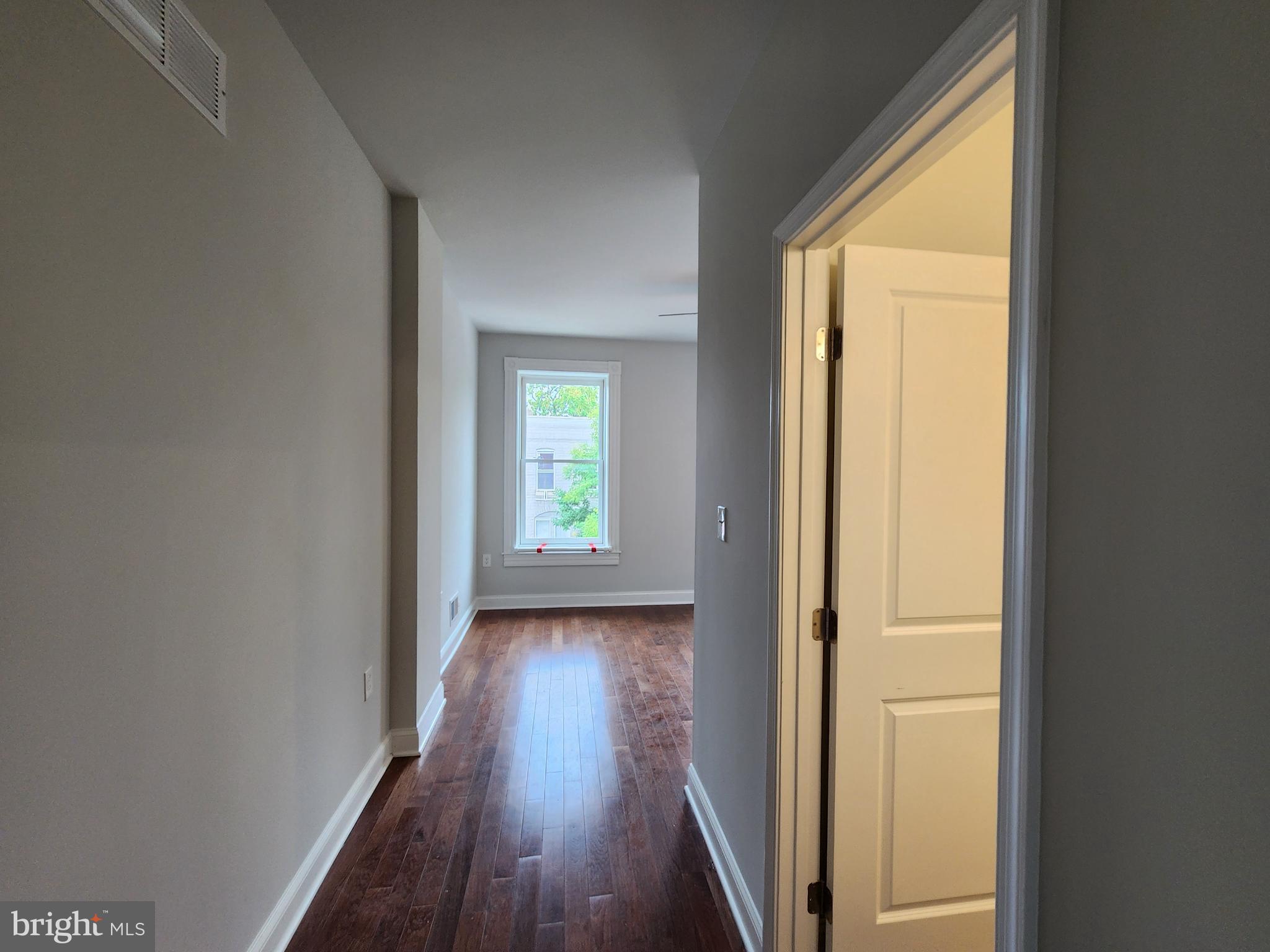 BROADWAY EAST - Residential