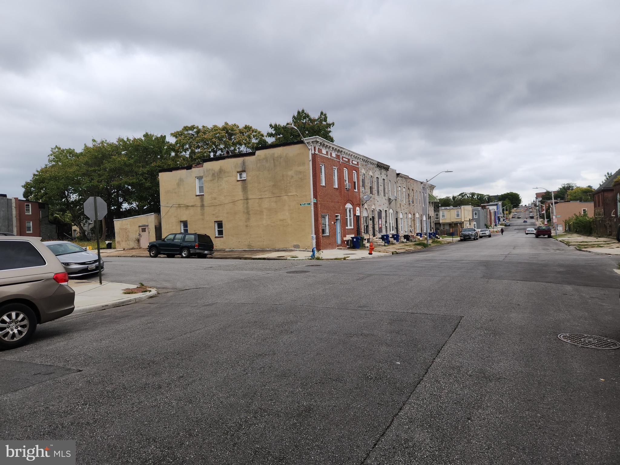 BROADWAY EAST - Residential